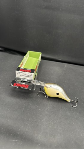 Rapala dives to balsa - to,